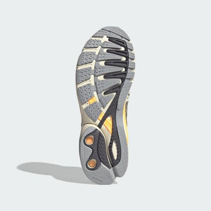 ADISTAR CONTROL 5 SHOES - Cloud White / Halo Silver / Acid Orange