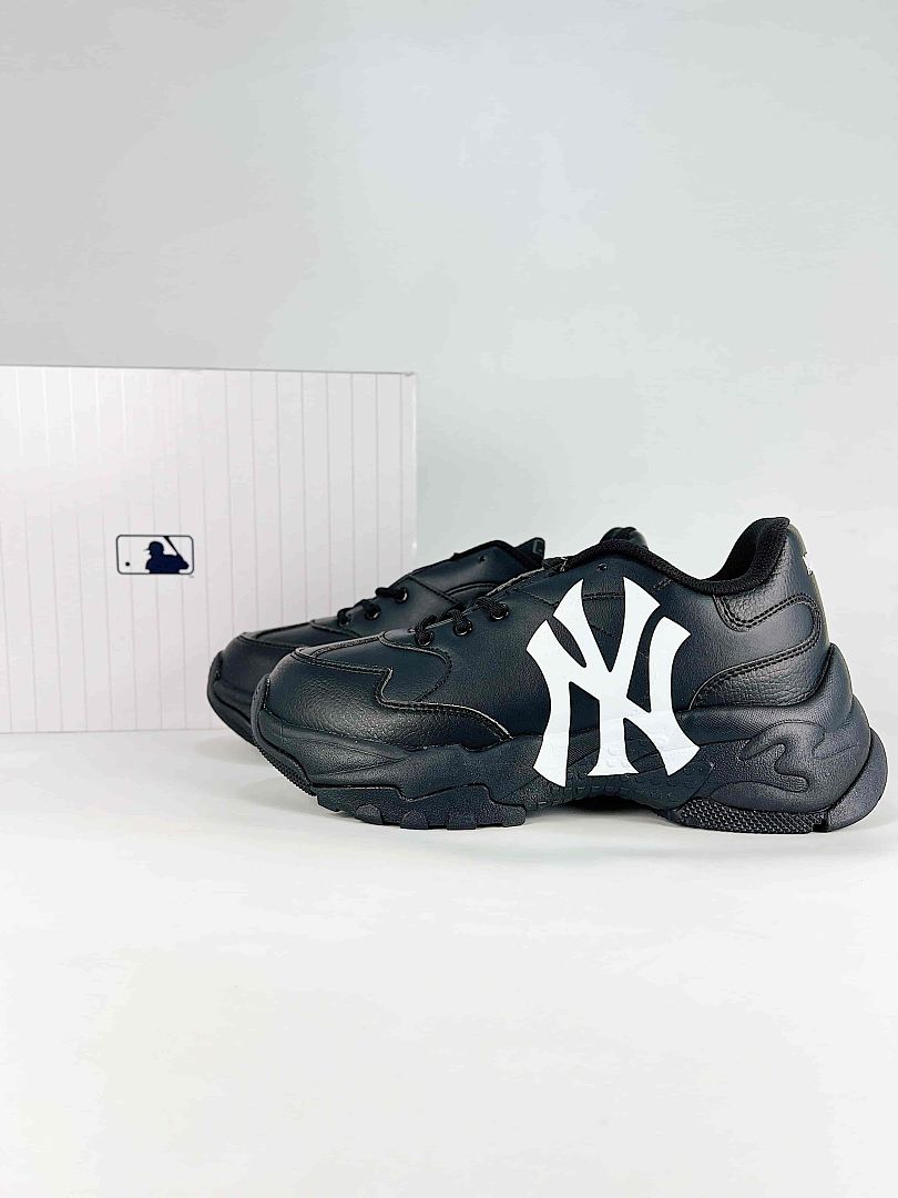 MLB Sneaker 003 - view 1