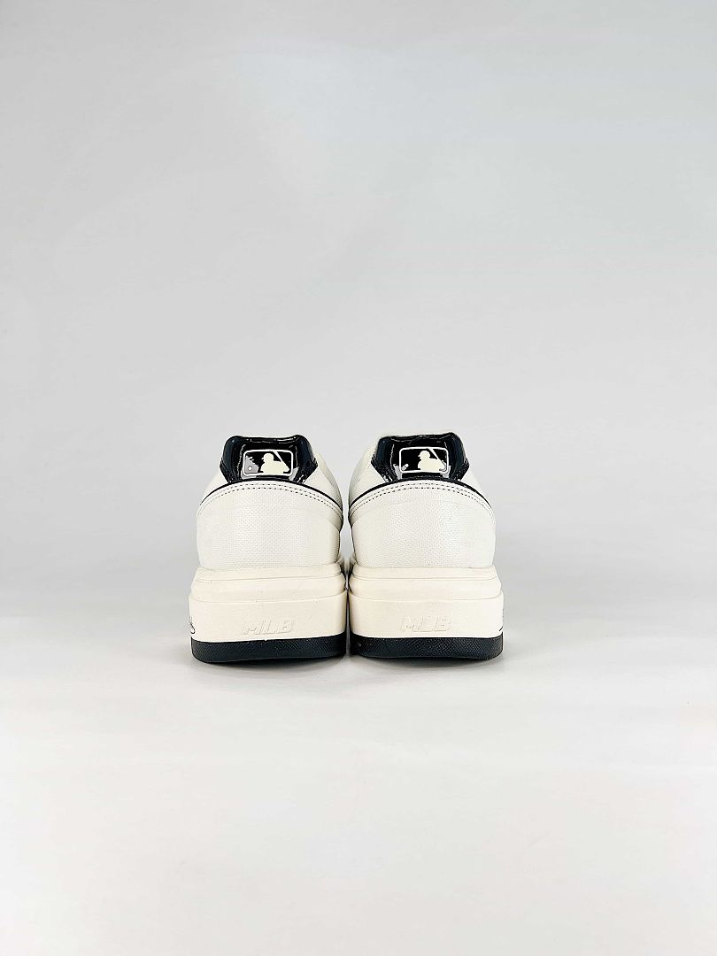 MLB Sneaker 006 - view 3