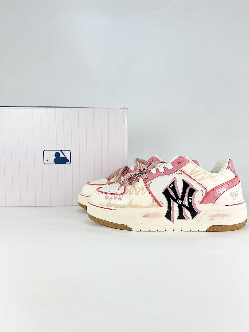 MLB Sneaker 008 - view 1