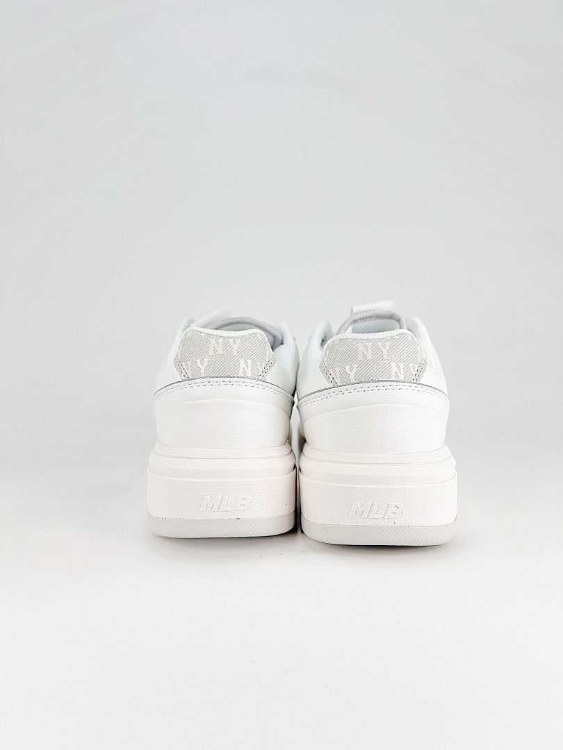MLB Sneaker 147 - view 3