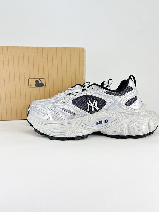 MLB Sneaker 148 - view 1