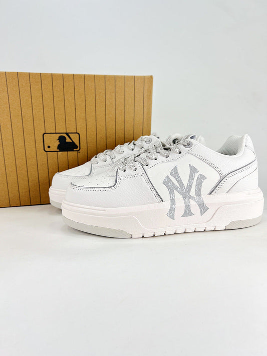 MLB Sneaker 157 - view 1