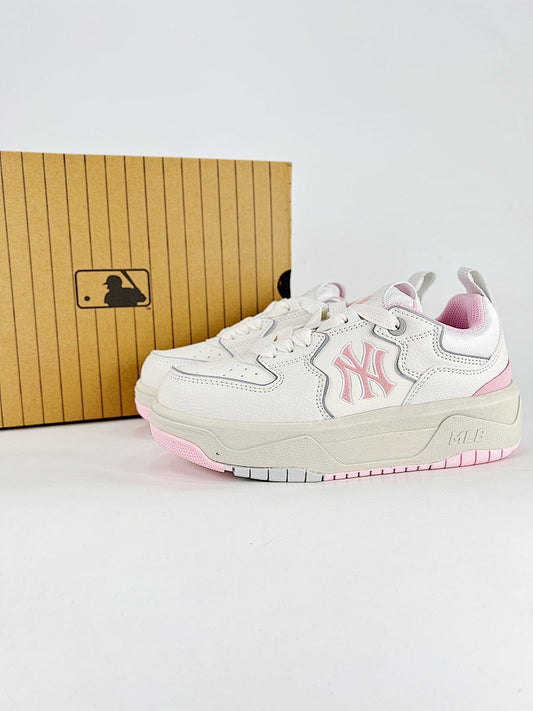 MLB Sneaker 169 - view 1