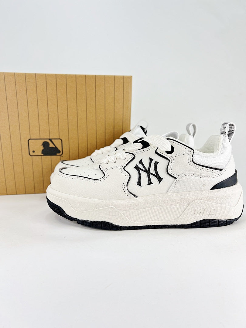 MLB Sneaker 172 - view 1